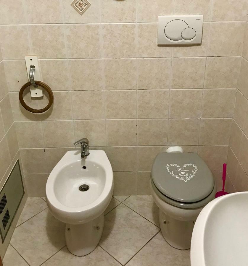 Little Art House Apartment Gaeta Luaran gambar
