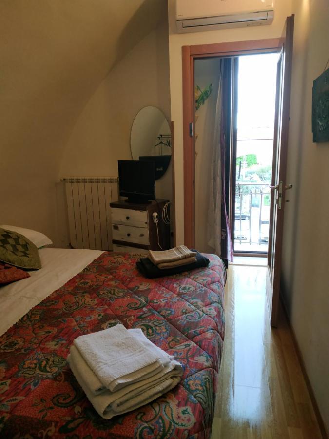 Little Art House Apartment Gaeta Luaran gambar